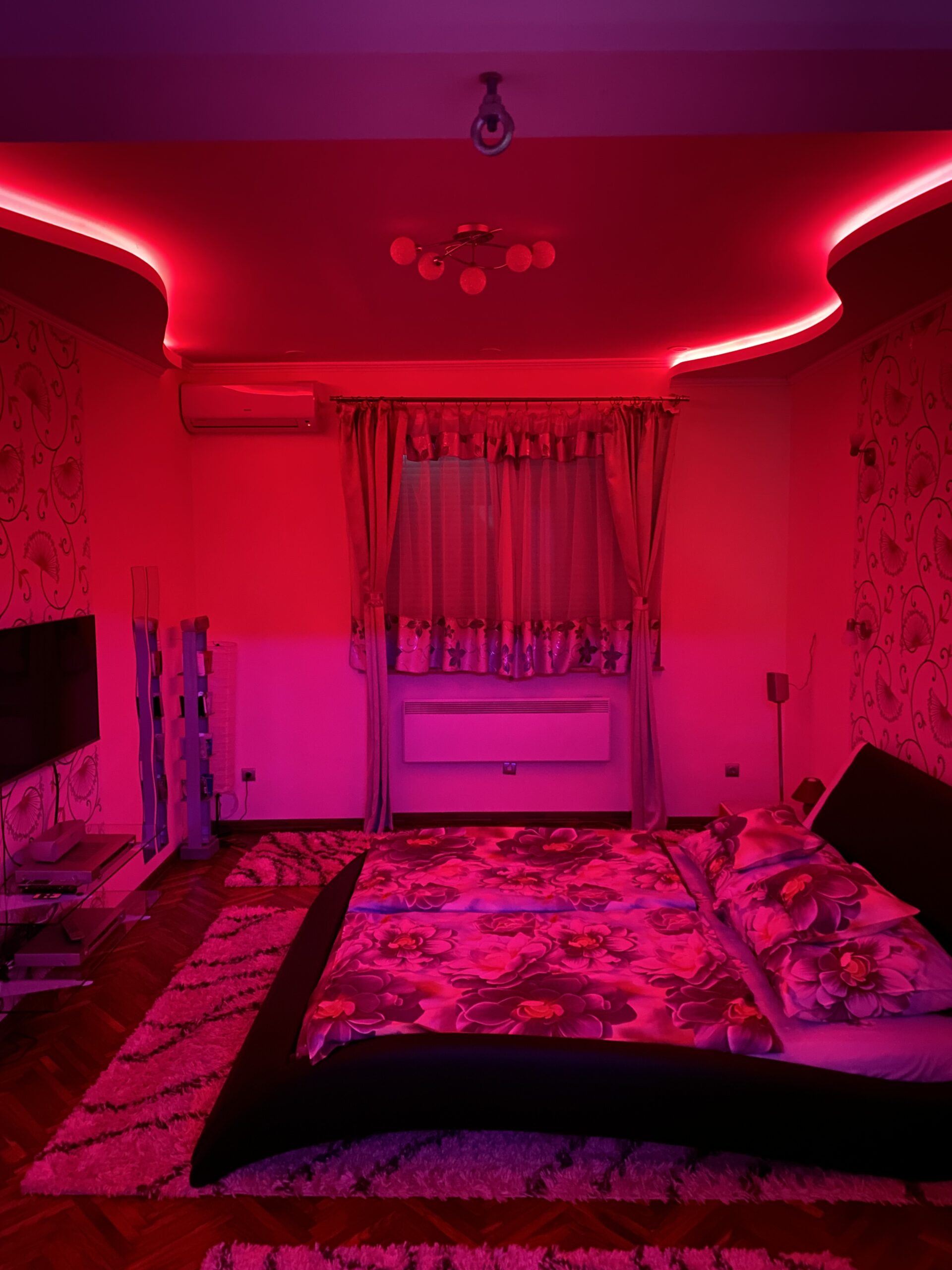 Dizájnos ágy és textúrák